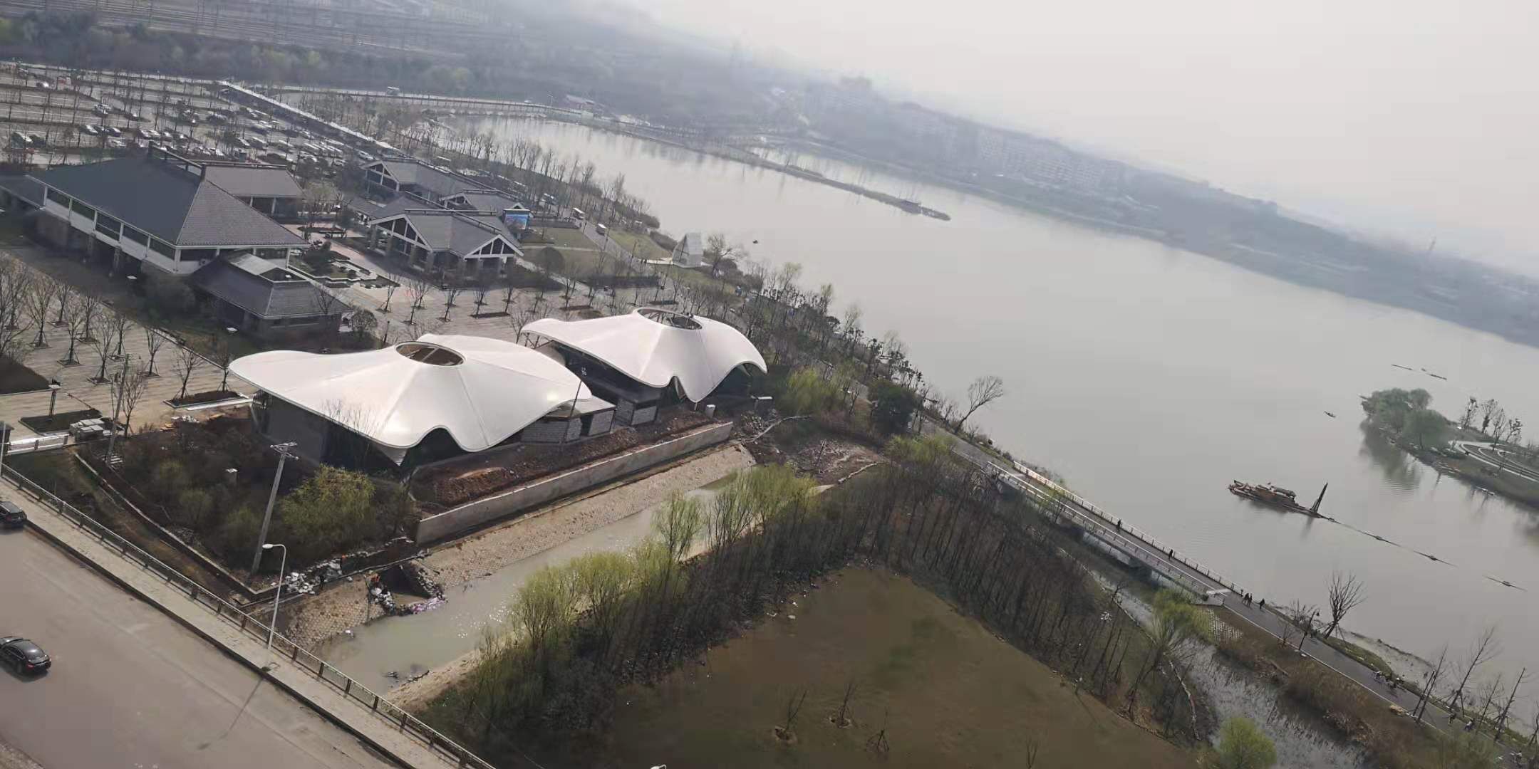 武漢東湖綠道白馬驛站膜結構建筑